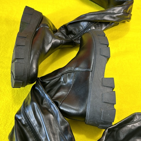 Charlotte Russe over the knee boots - Picture 6 of 8